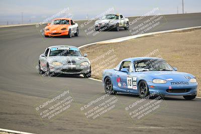 media/Jan-26-2025-CalClub SCCA (Sun) [[cfcea7df88]]/Group 4/Race/